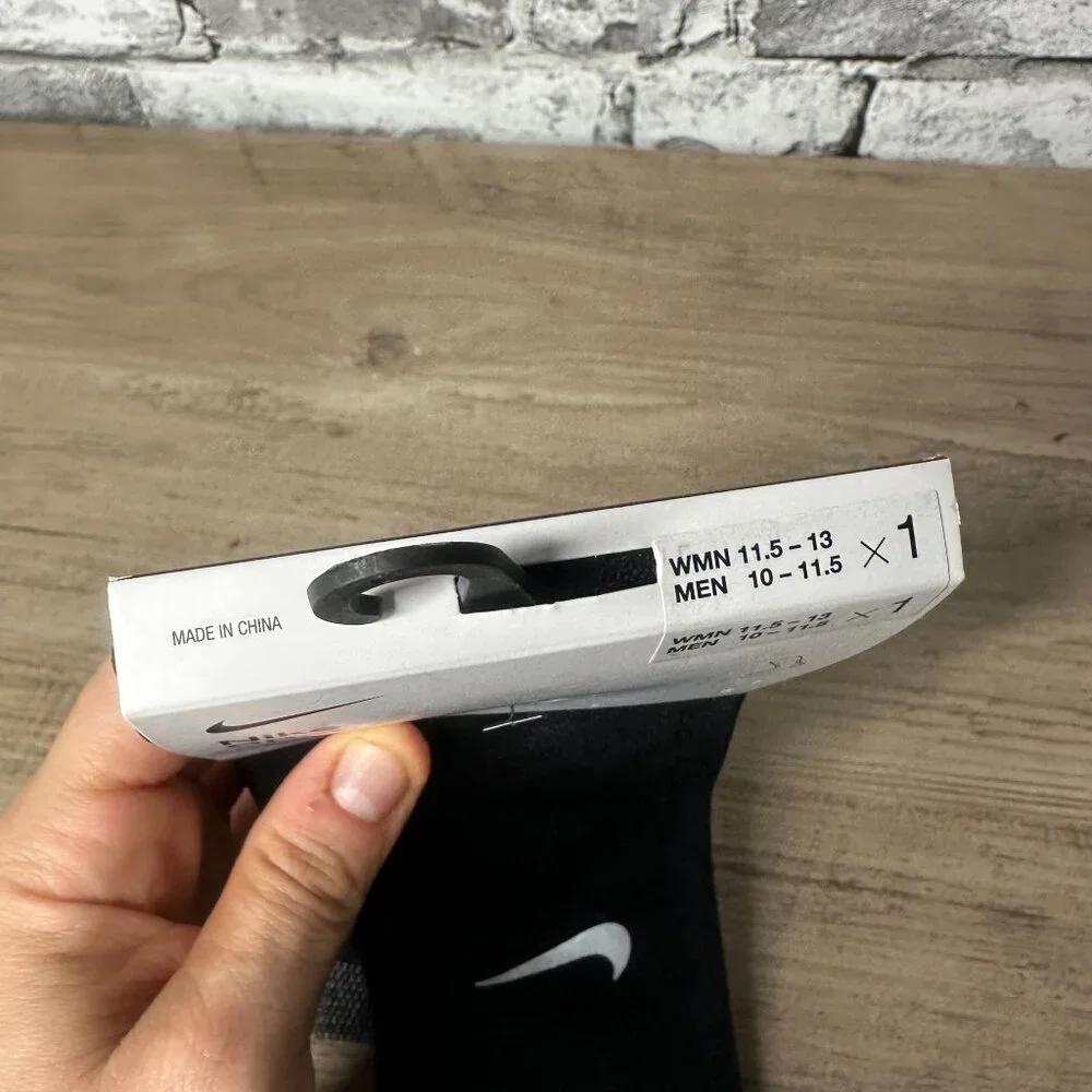 NWT Nike Unisex Spark Dri-FIT Running Crew Socks Black Size Large (DA3584-010)